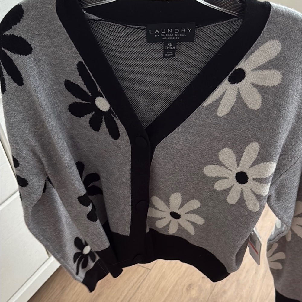 Laundry By Shelli Segal Black and Gray Floral Cardigan